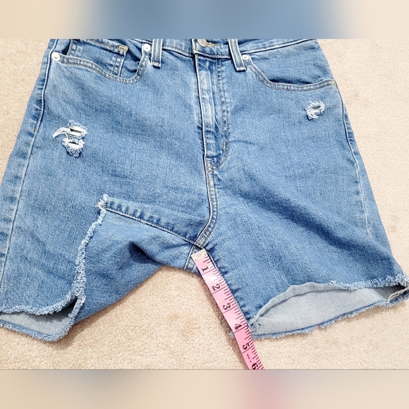 Levi’s Women’s High Waisted Denim Shorts Distressed Cutoff Blue Size 28 - Picture 6 of 10